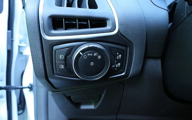 Ford Focus cena 33900 przebieg: 160000, rok produkcji 2014 z Nowa Dęba małe 379